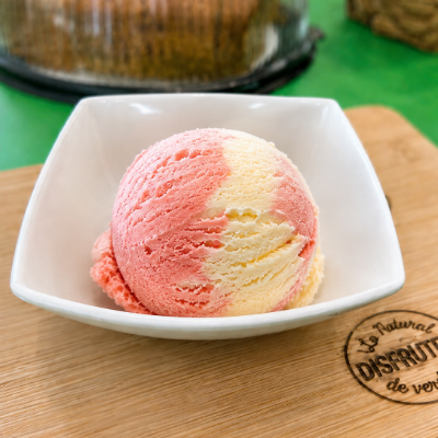 Helado Fresa Vainilla